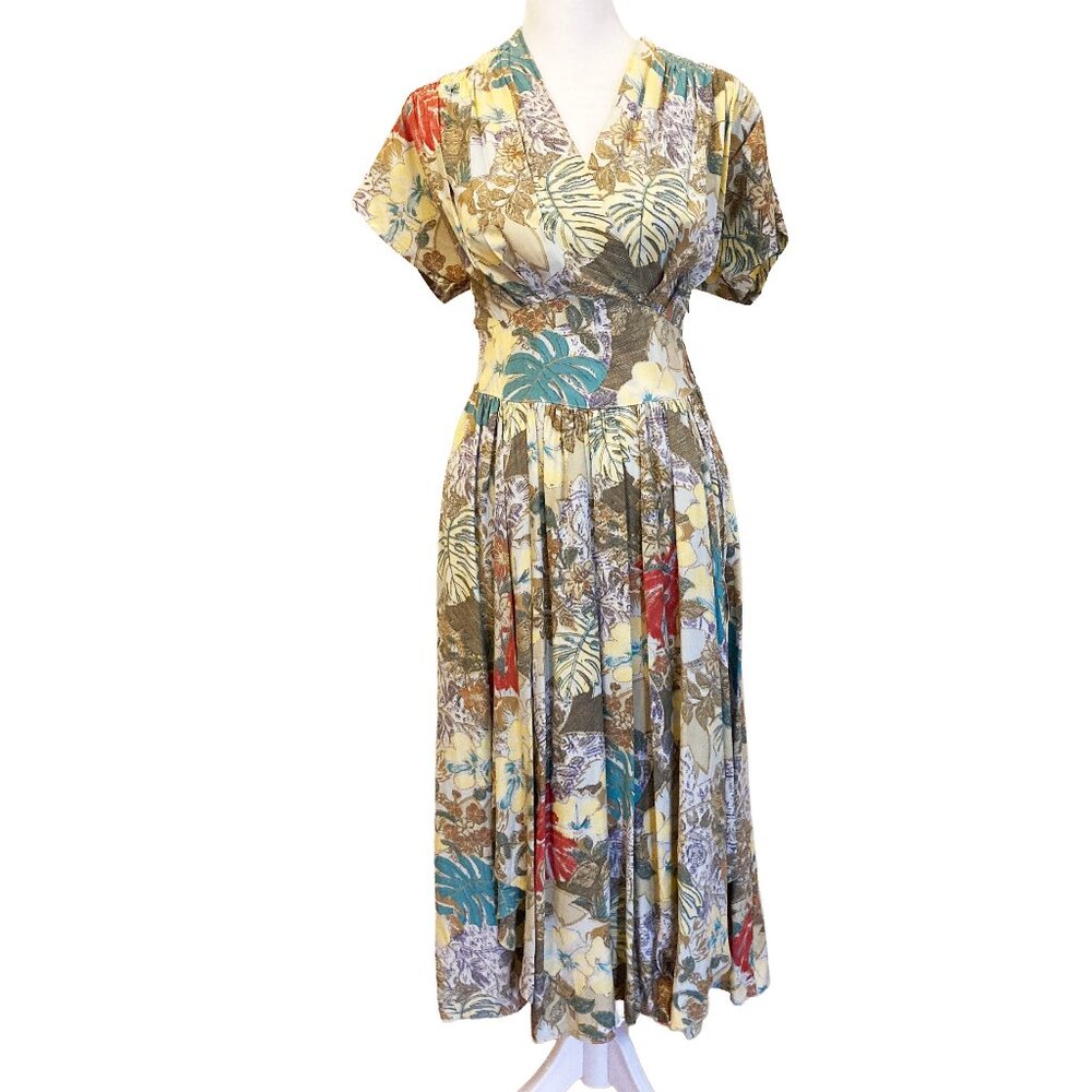 Stunning Vintage Hawaiian-Style Jungle Floral Dress – Size 8